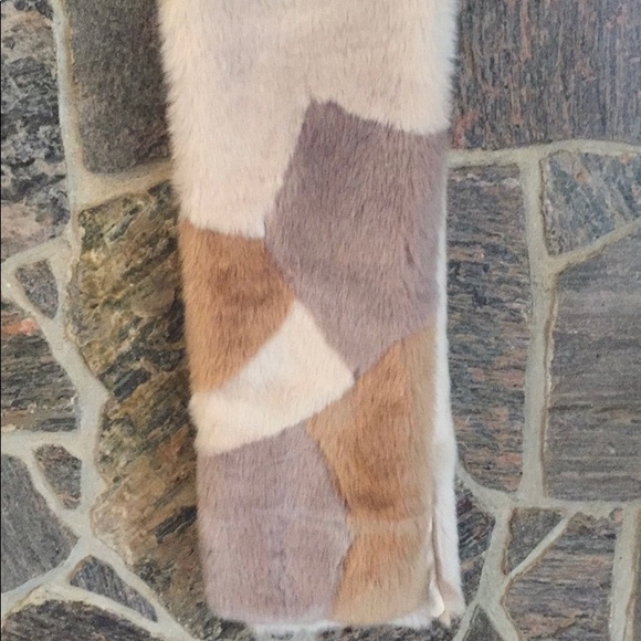 Faux Fur Shawl - Picture 2 of 2